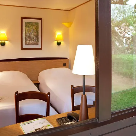 Campanile Saint-nazaire ~ 3*