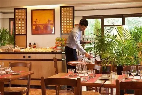 De La Briere Hotel 3*